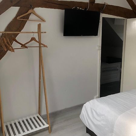 Gite Chez Xavier 2Mn Du Circuit Мани-Кур Екстериор снимка