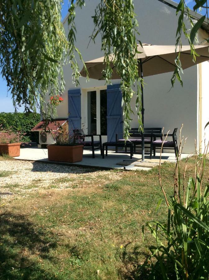 Gite Chez Xavier 2Mn Du Circuit Мани-Кур Екстериор снимка
